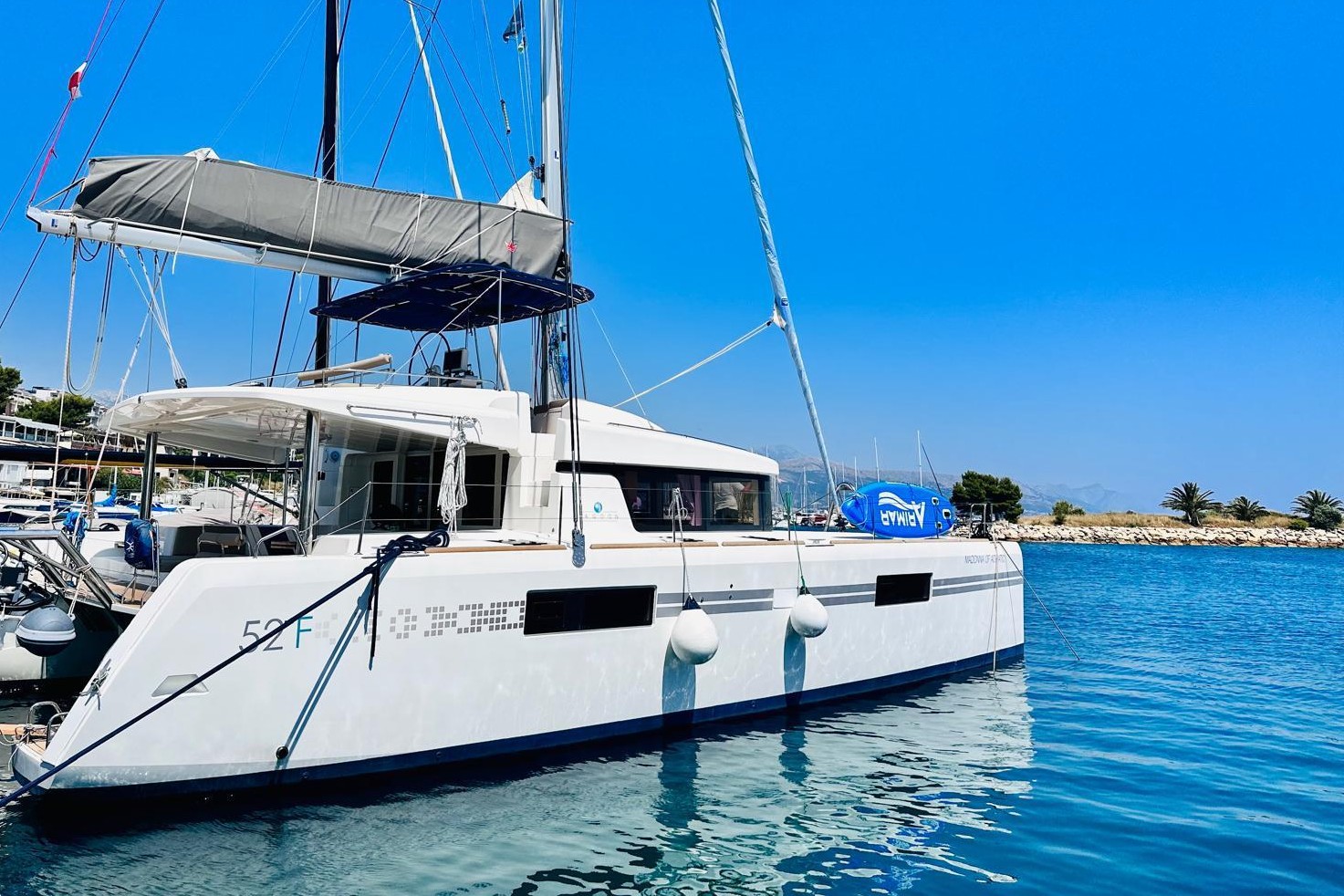 Lagoon 52 F - 6 + 2 cab. — photo 1