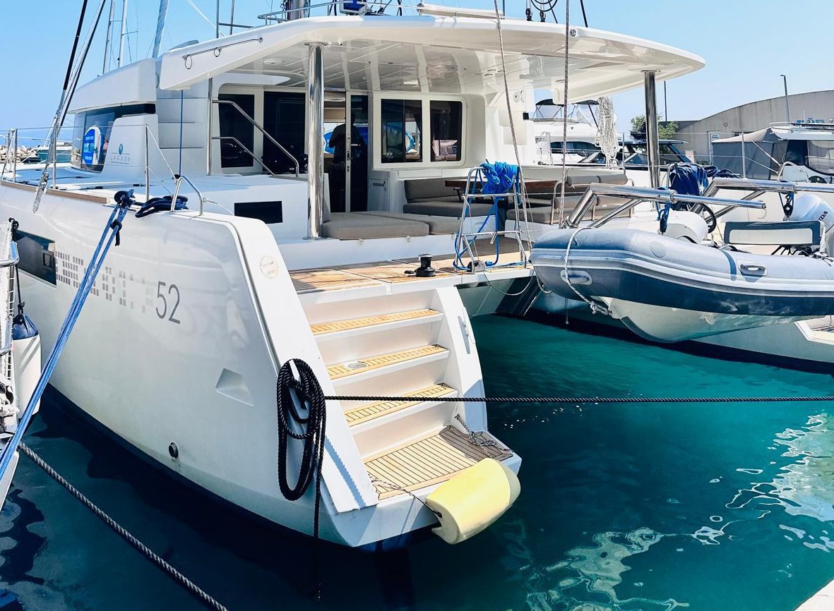 Lagoon 52 F - 6 + 2 cab. — photo 19