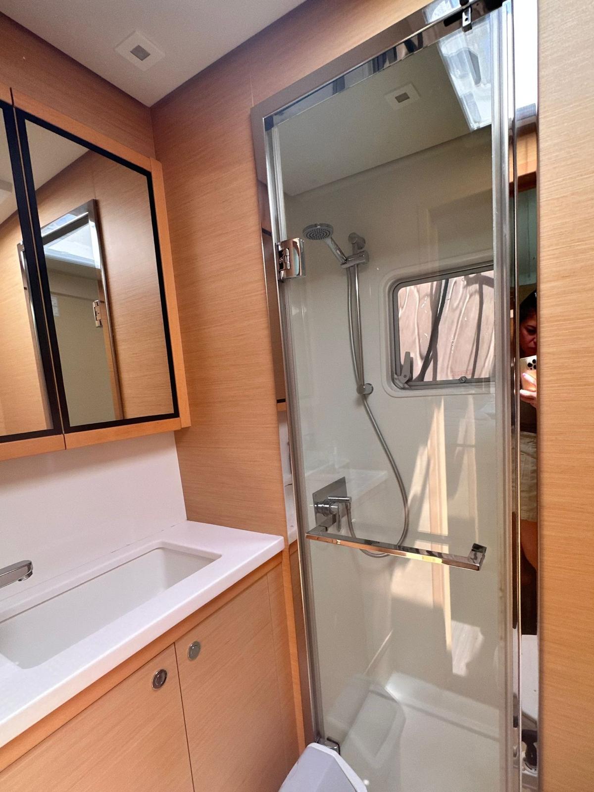 Lagoon 52 F - 6 + 2 cab. — photo 17
