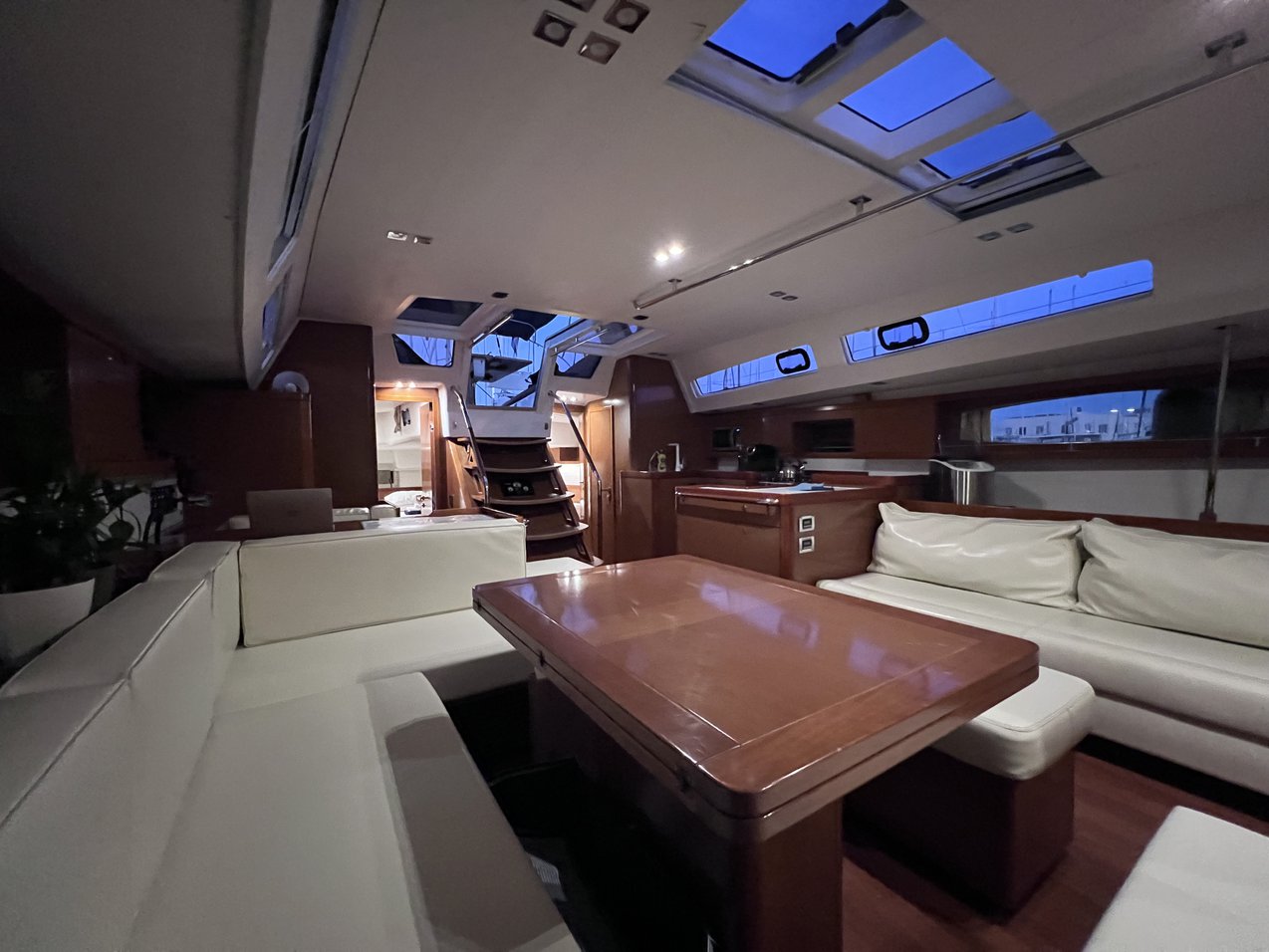 Oceanis 60 - 4 + 1 cab. — photo 8