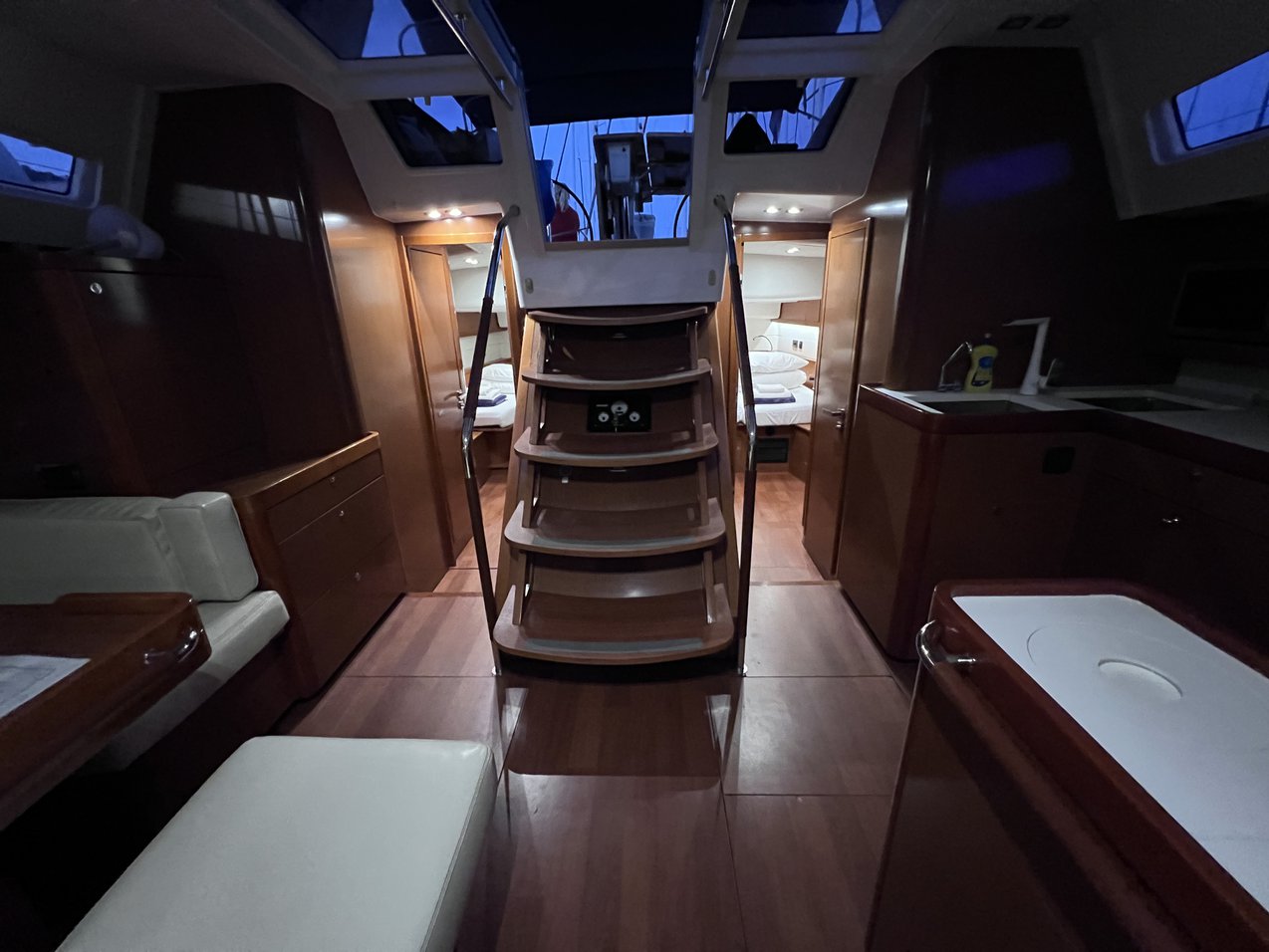Oceanis 60 - 4 + 1 cab. — photo 11