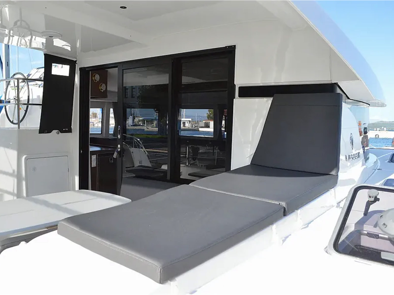 Lagoon 42 - 4 + 1 cab. — photo 5