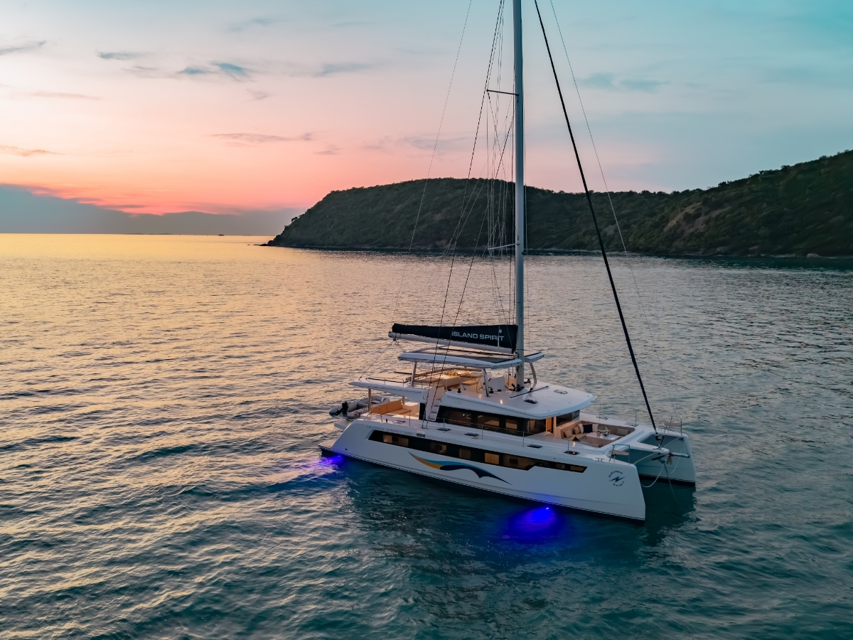 Island Spirit 525E — photo 11