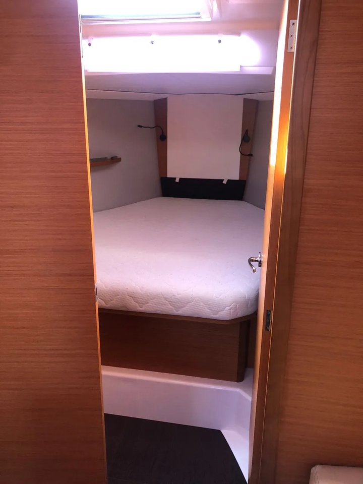 Dufour 37 - 2 cab. — photo 7