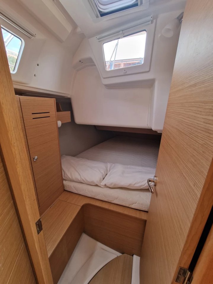 Dufour 360 GL - 3 cab. — photo 6
