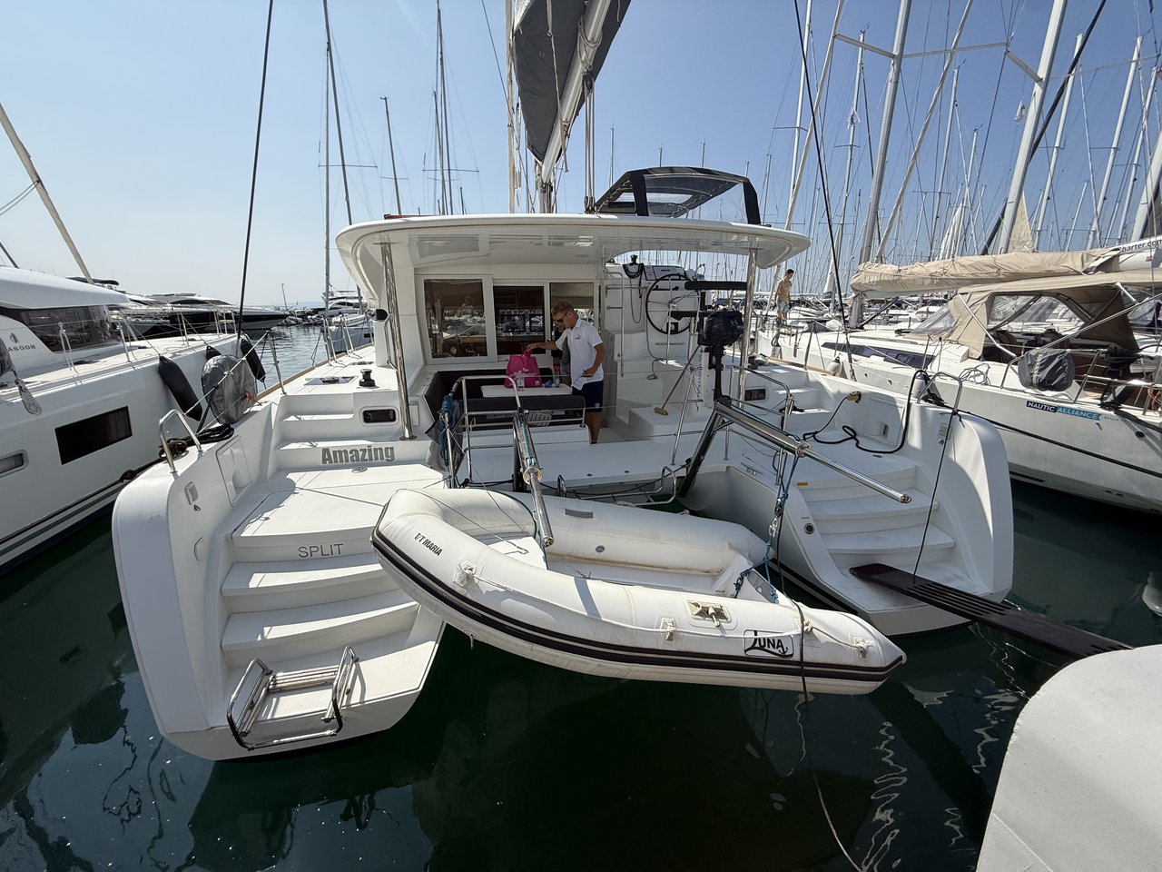 Lagoon 39 - 4 + 2 cab. — photo 5