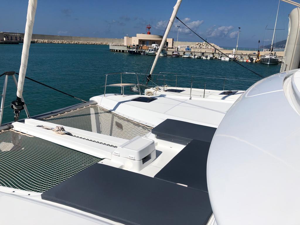 Lagoon 46 Fly — photo 13