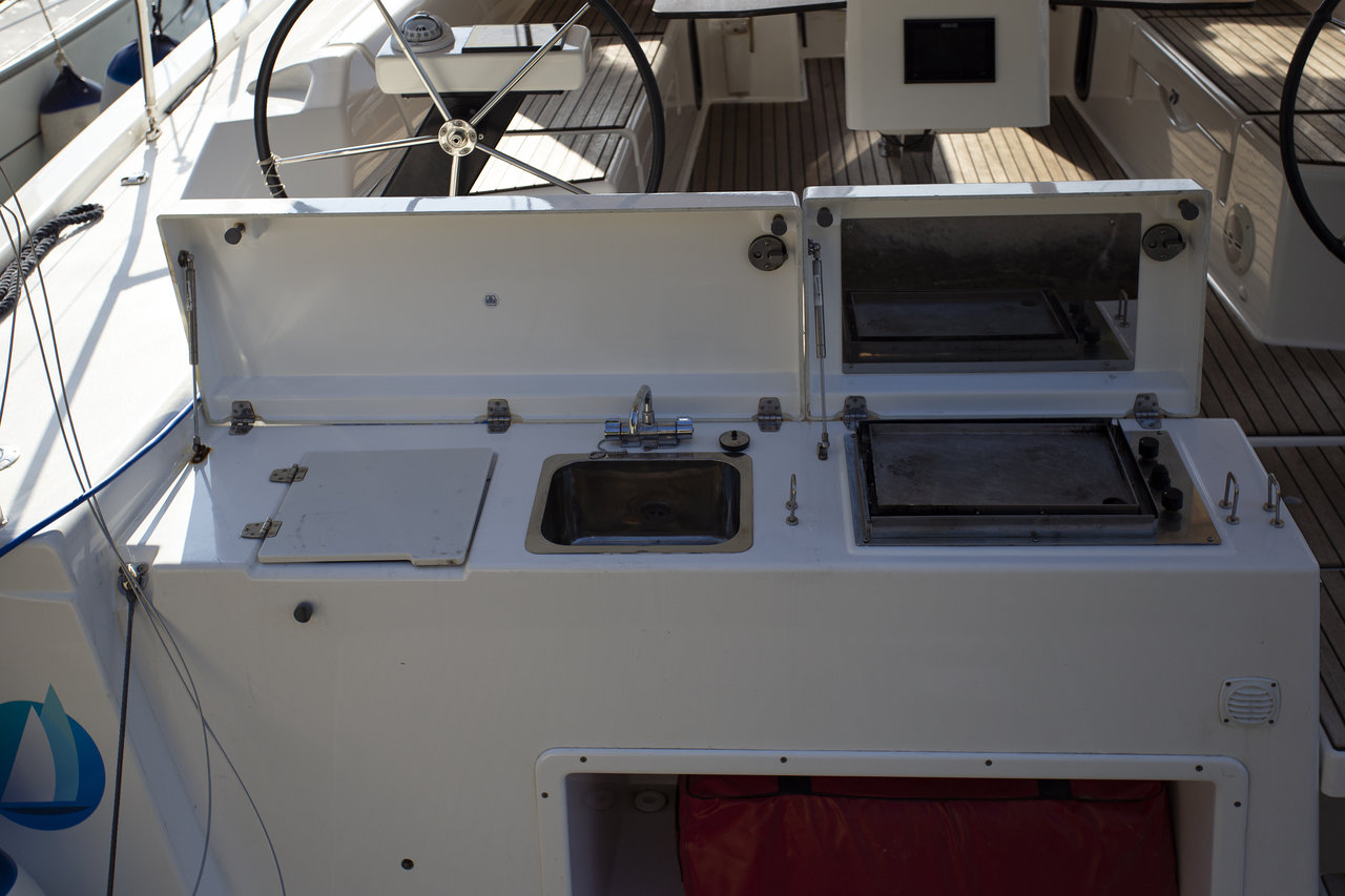 Dufour 430 GL — photo 8