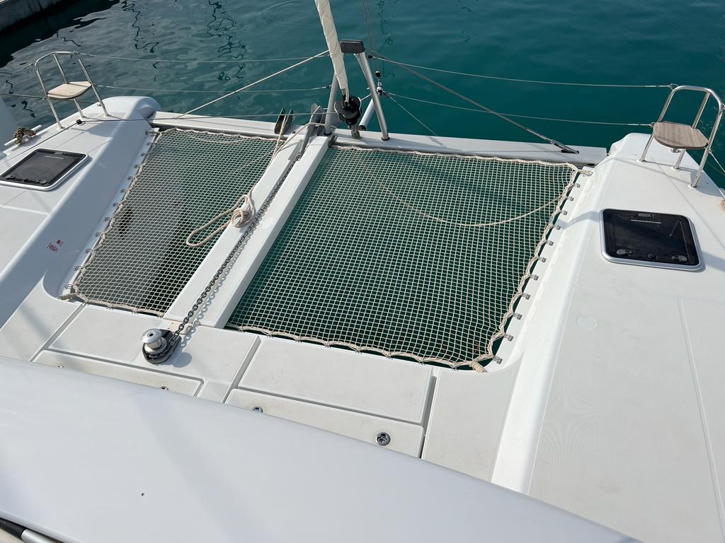 Lagoon 42 - 4 + 2 cab. — photo 11
