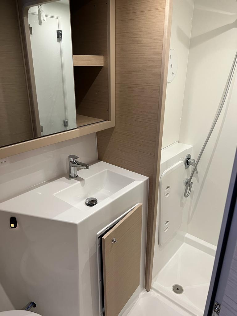 Lagoon 42 - 4 + 2 cab. — photo 20
