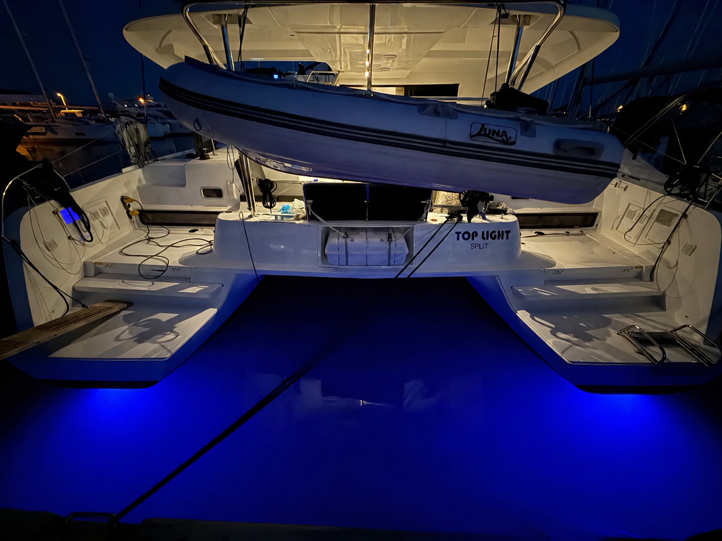 Lagoon 42 - 4 + 2 cab. — photo 3