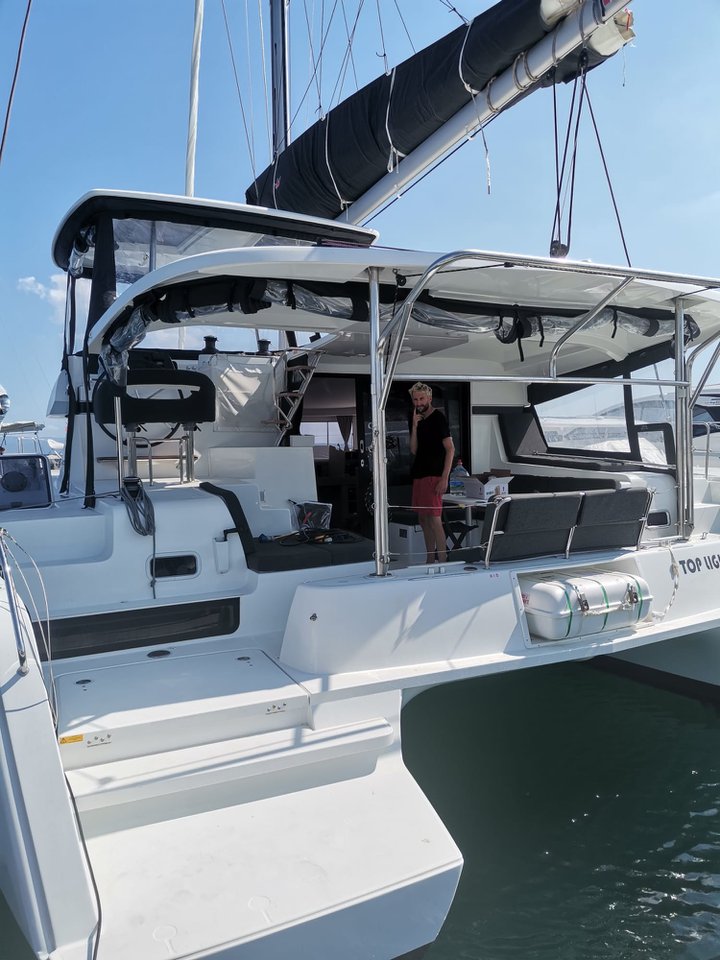Lagoon 42 - 4 + 2 cab. — photo 5