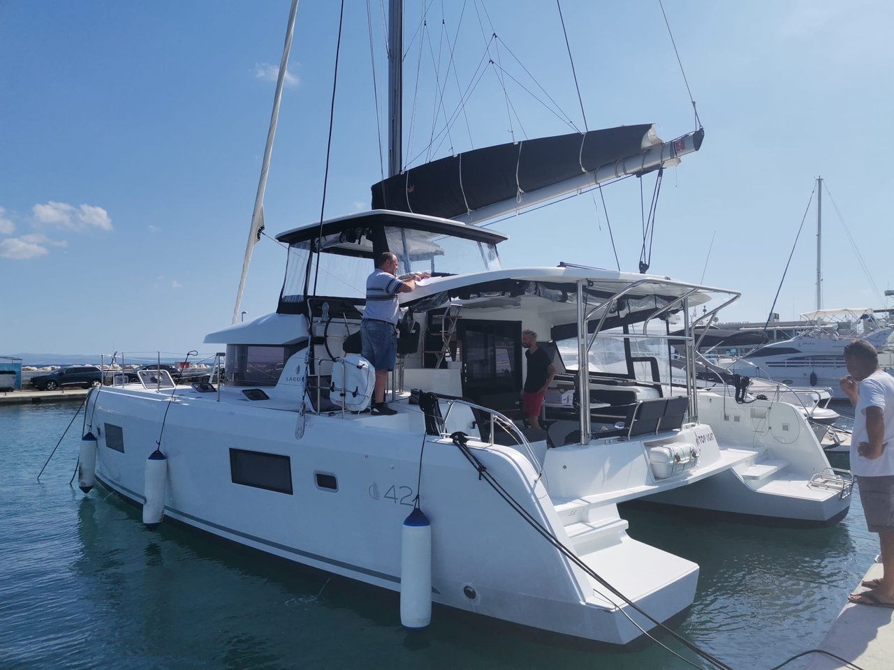 Lagoon 42 - 4 + 2 cab. — photo 6