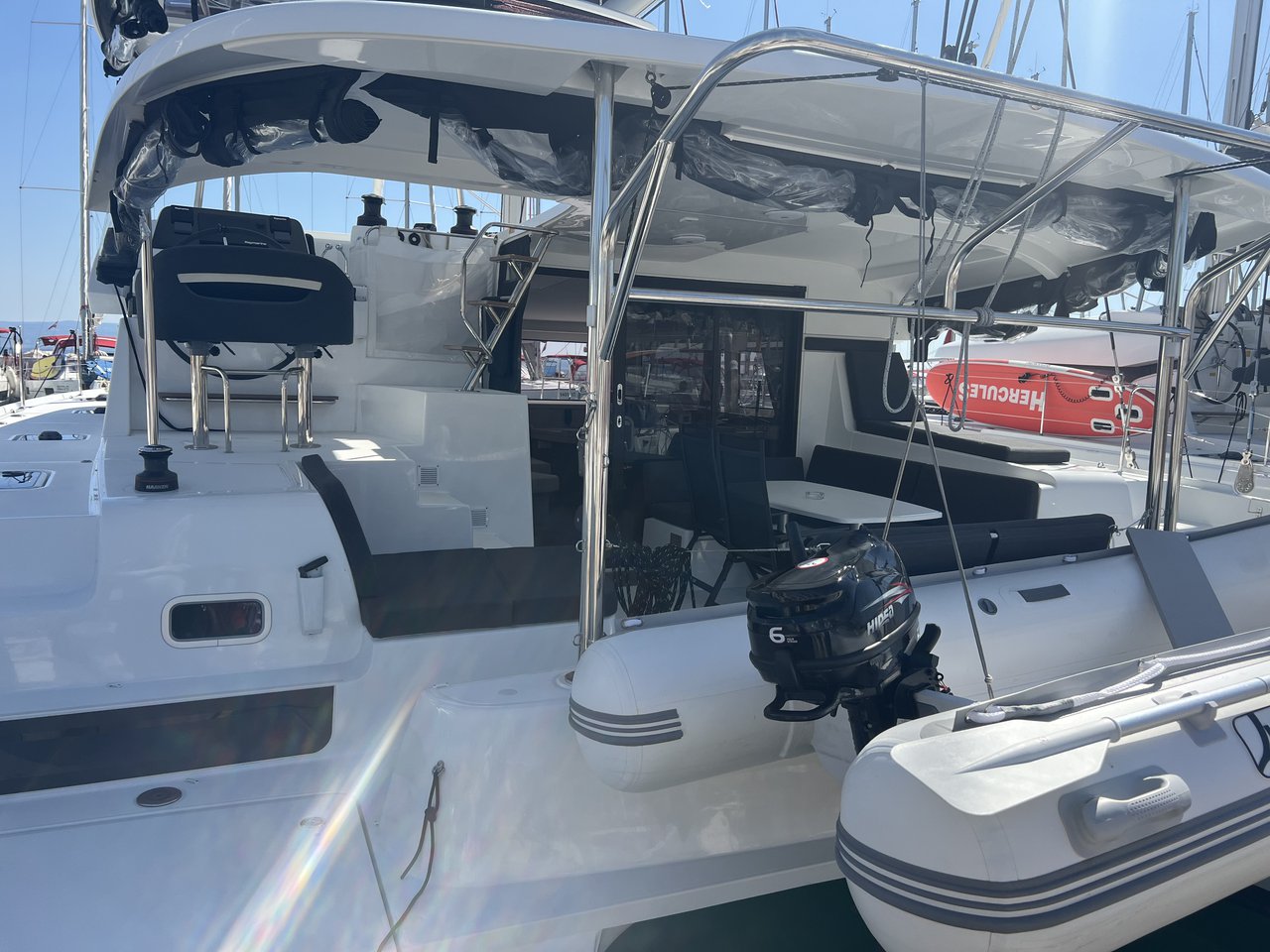 Lagoon 42 - 4 + 2 cab. — photo 7