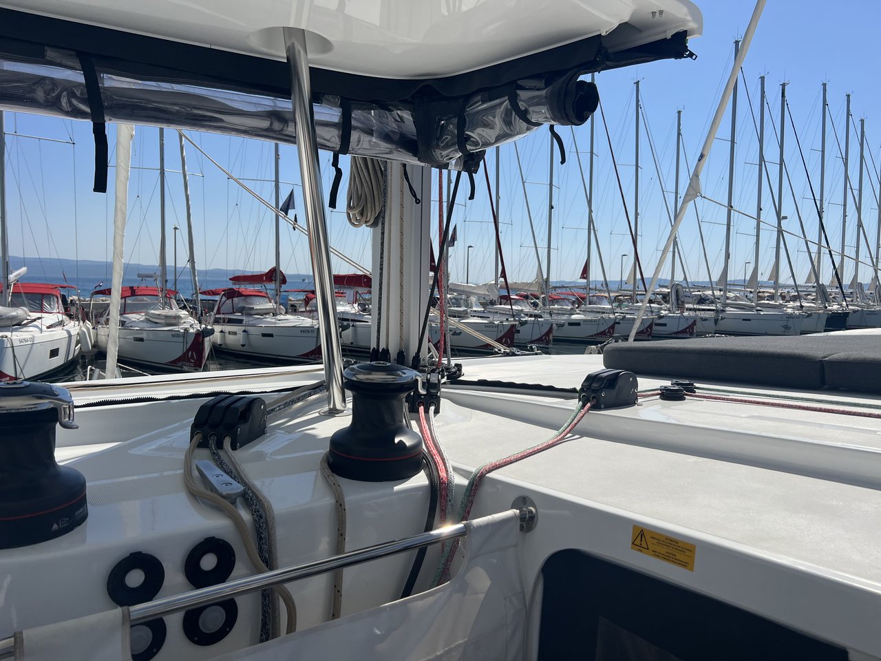 Lagoon 42 - 4 + 2 cab. — photo 11