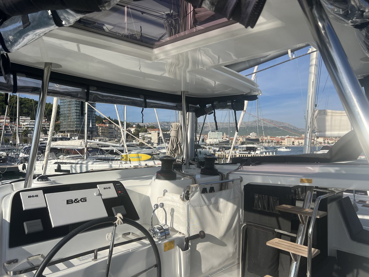 Lagoon 42 - 4 + 2 cab. — photo 6