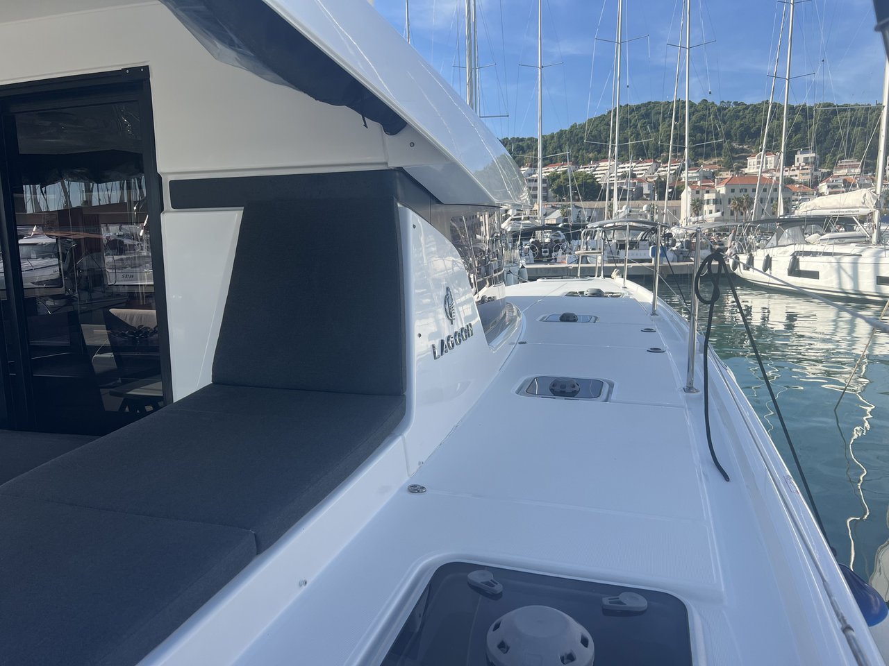 Lagoon 42 - 4 + 2 cab. — photo 10