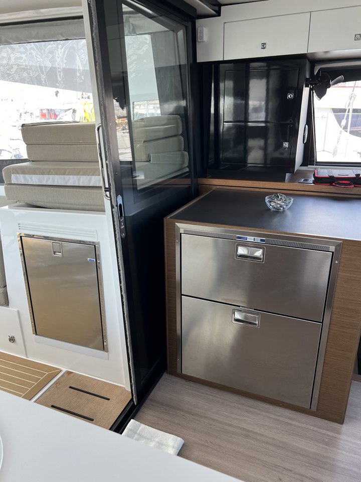 Nautitech 46 Open - 3 + 2 cab. — photo 21