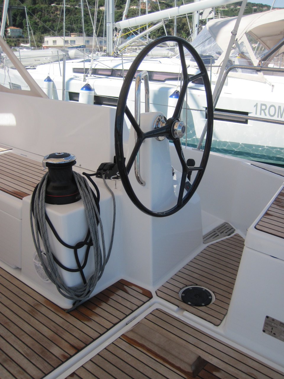 Sun Odyssey 490 - 5 + 1 cab. — photo 6