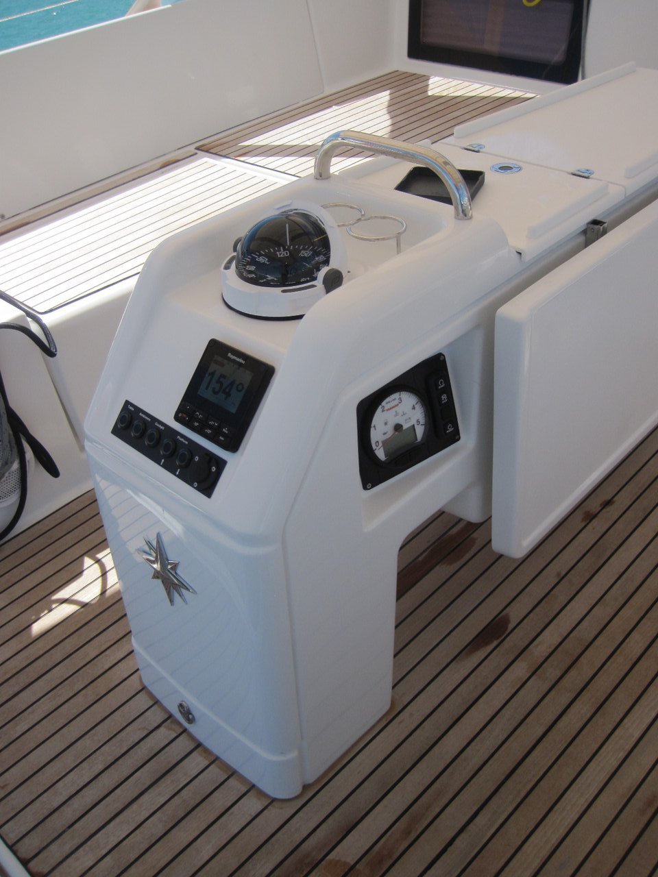 Sun Odyssey 490 - 5 + 1 cab. — photo 8