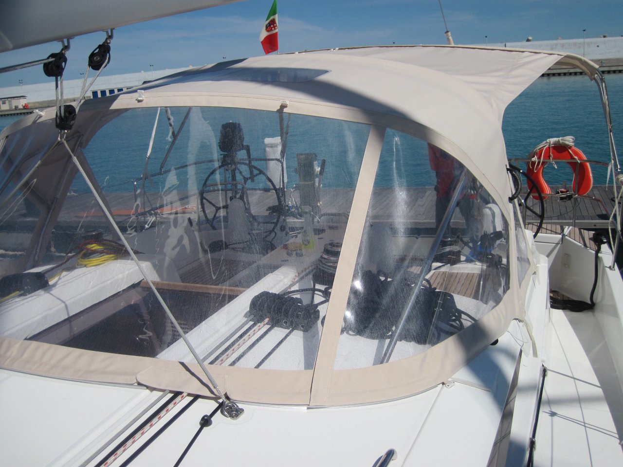 Sun Odyssey 440 - 4 cab. — photo 15