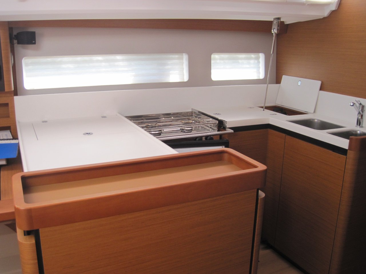 Sun Odyssey 440 - 4 cab. — photo 18