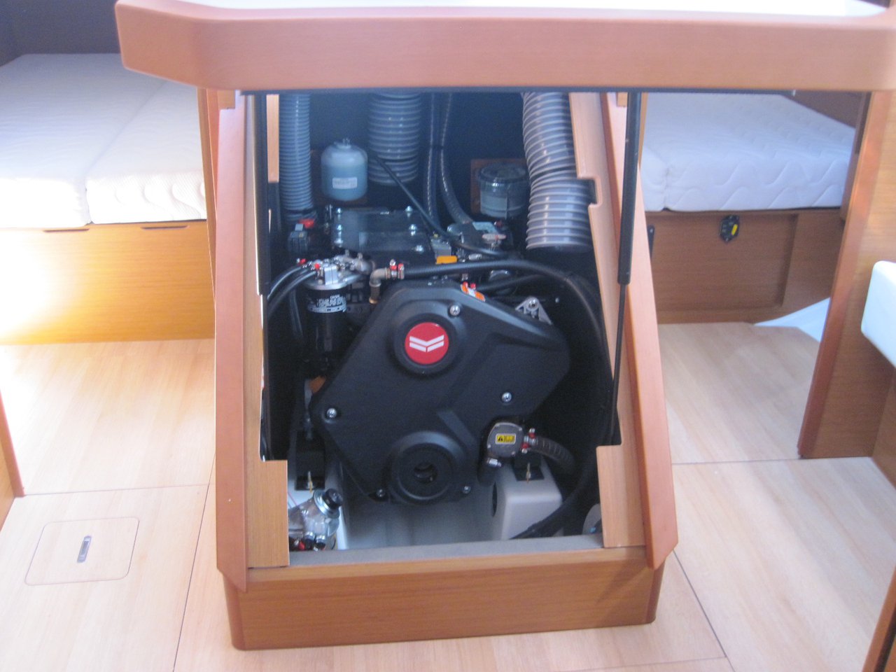 Sun Odyssey 440 - 4 cab. — photo 34