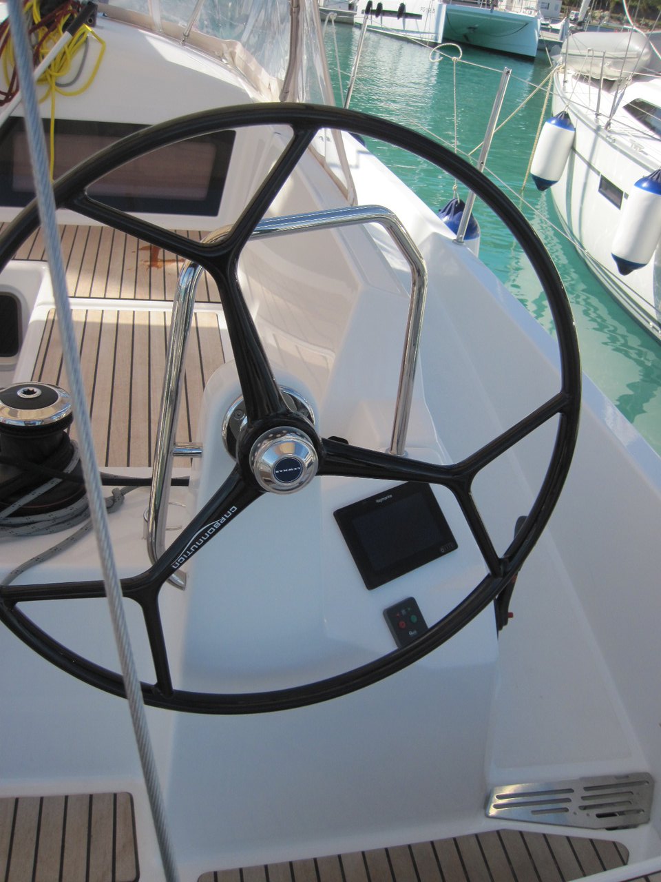 Sun Odyssey 440 - 4 cab. — photo 16
