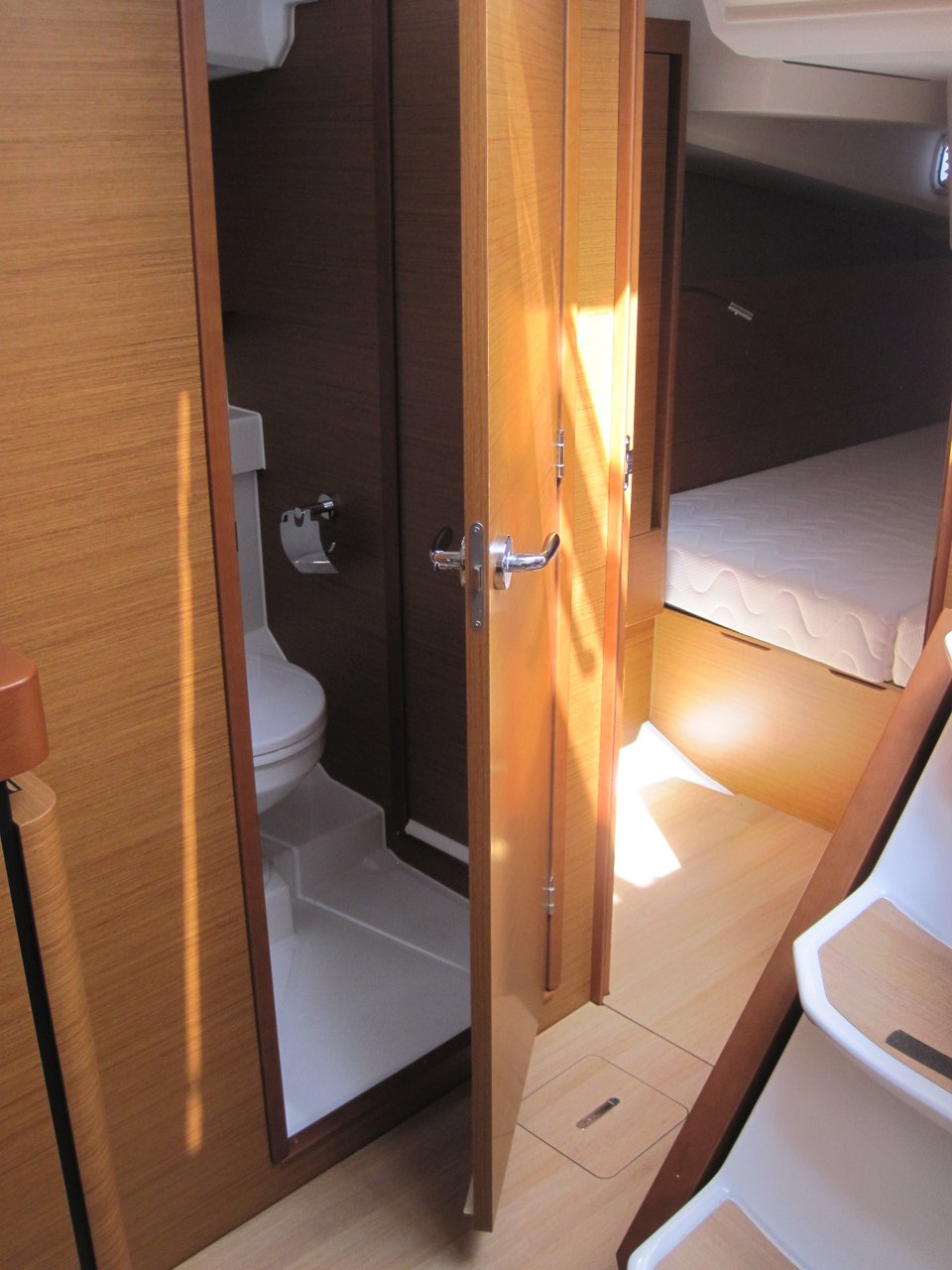 Sun Odyssey 440 - 4 cab. — photo 31