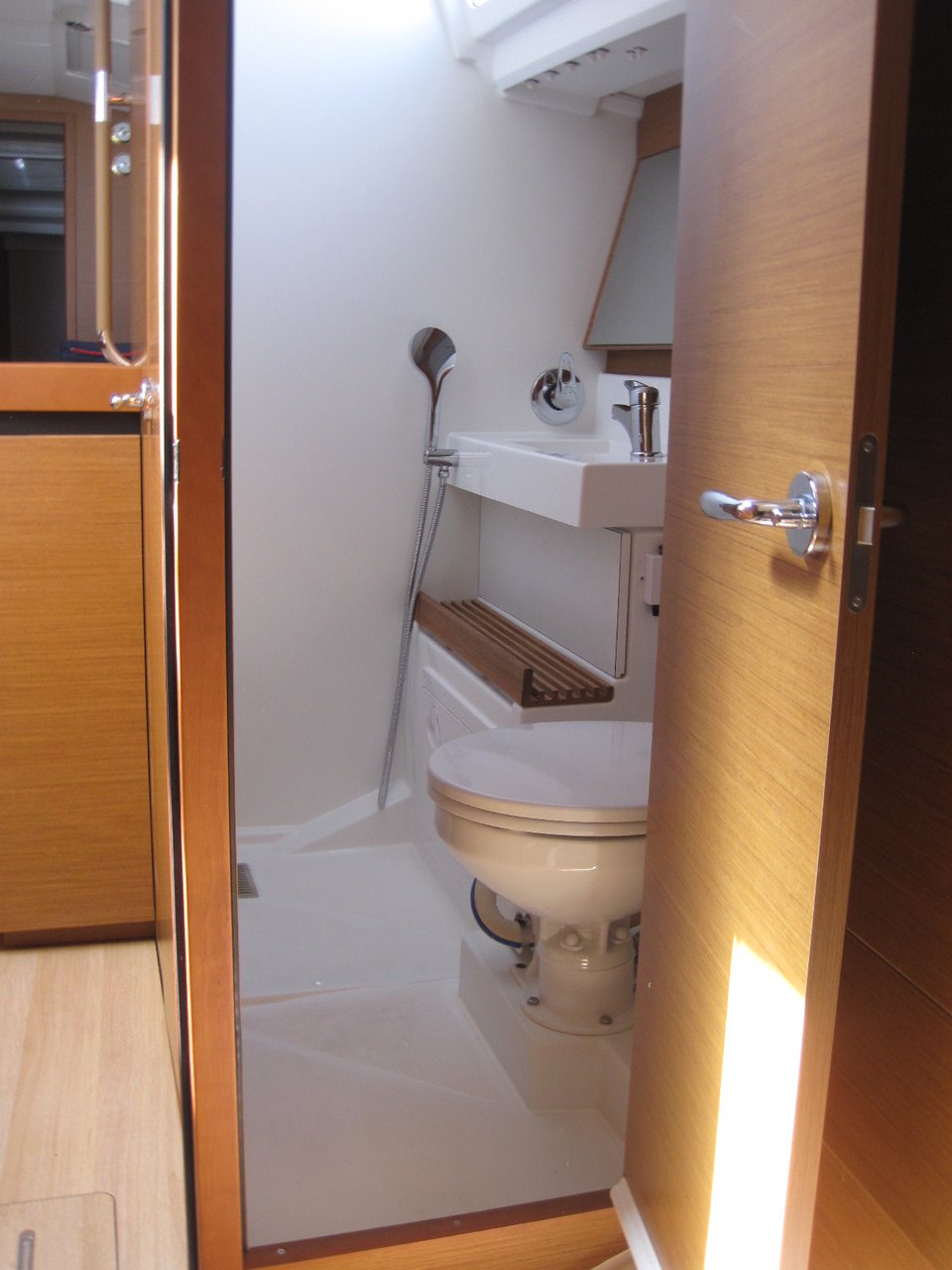 Sun Odyssey 440 - 4 cab. — photo 35