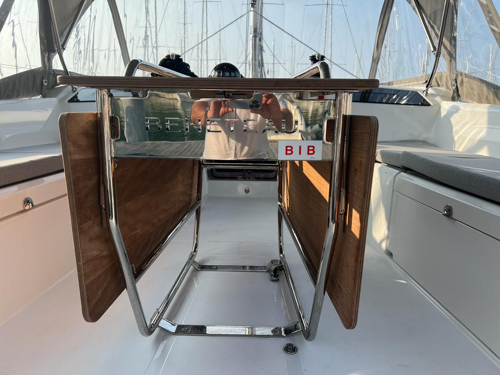 Oceanis 40.1 — photo 12