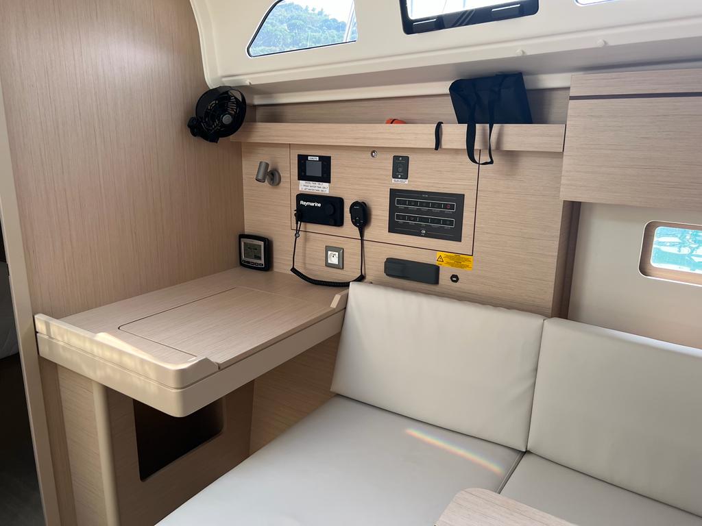 Oceanis 40.1 — photo 16