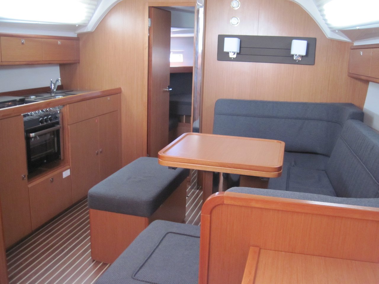 Bavaria Cruiser 41 - 3 cab. — photo 21