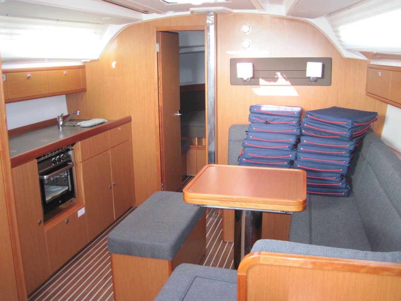 Bavaria Cruiser 41 - 3 cab. — photo 29