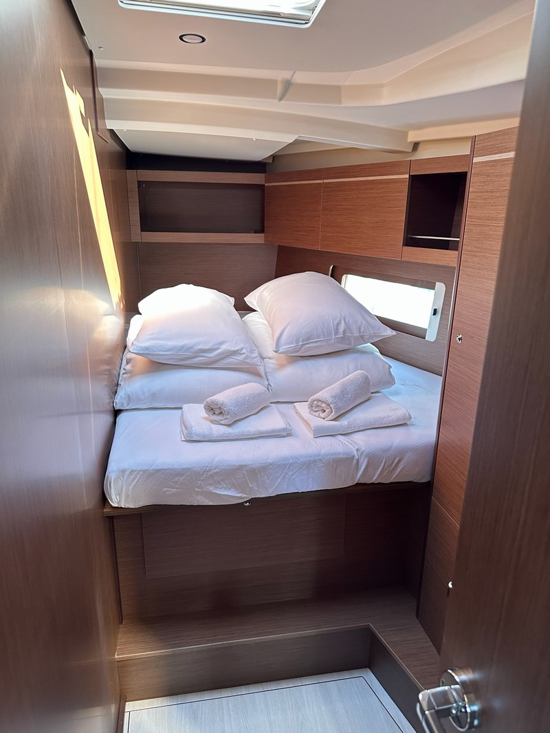 Oceanis 46.1 — photo 9