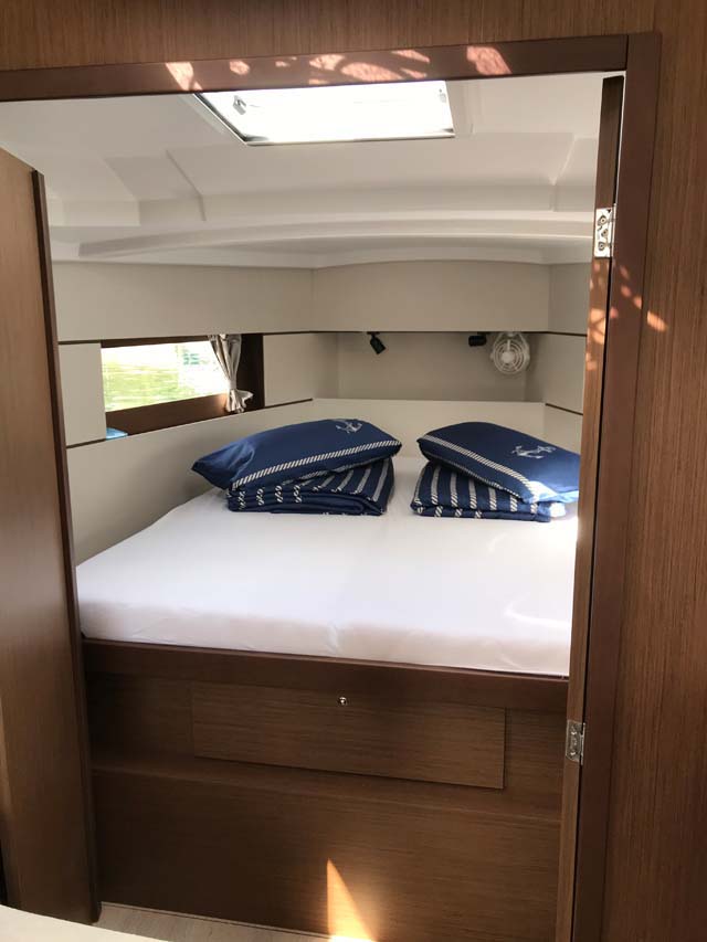 Oceanis 38.1 — photo 10