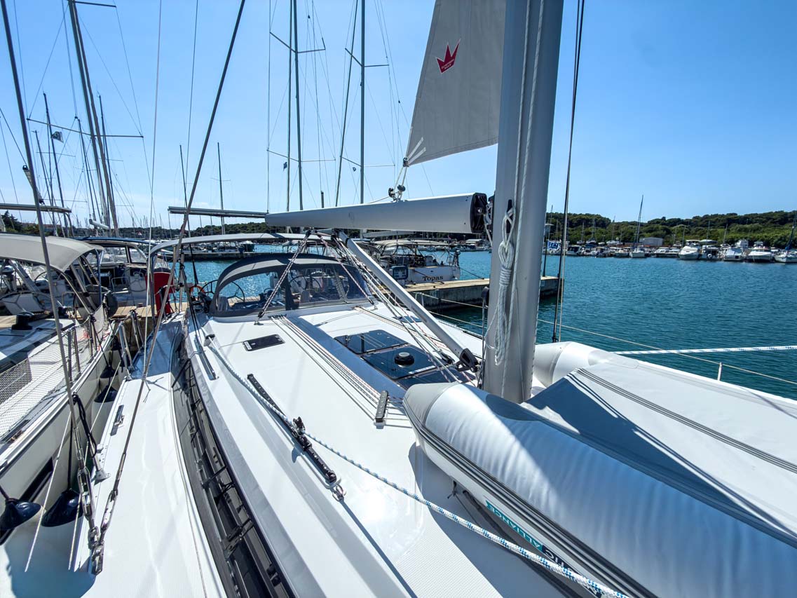 Bavaria Voyager 45 — photo 13