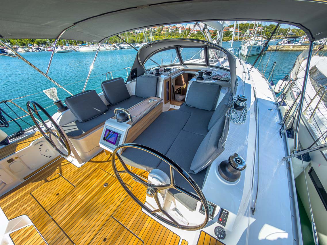 Bavaria Voyager 45 — photo 16
