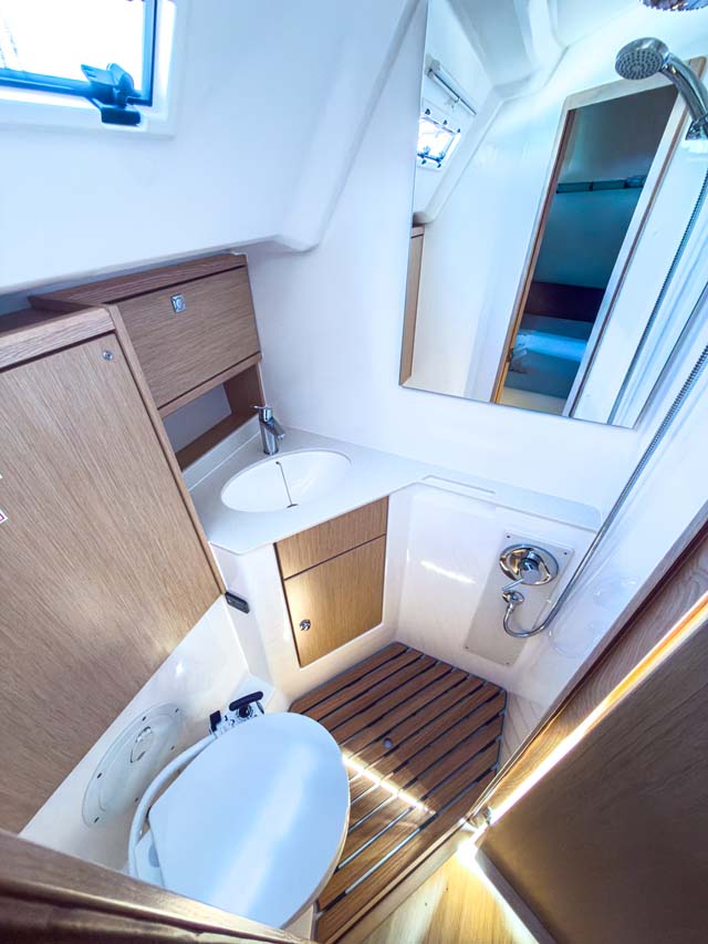 Bavaria Voyager 45 — photo 7