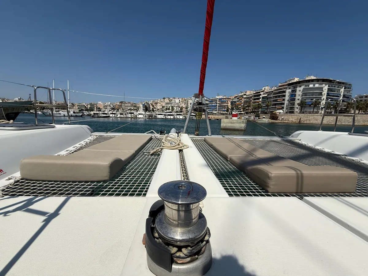 Lagoon 42 - 4 + 2 cab. — photo 9