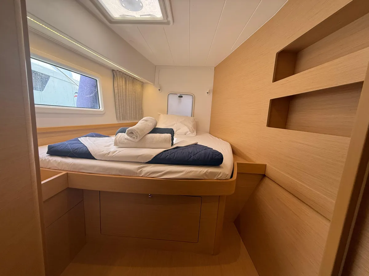 Lagoon 42 - 4 + 2 cab. — photo 28