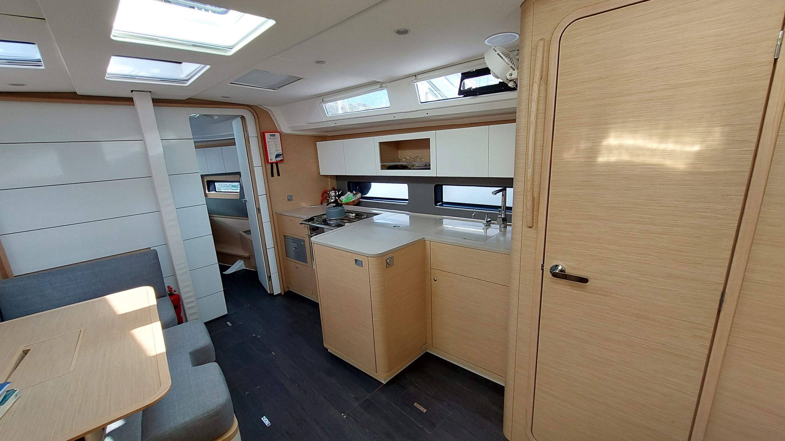 Dufour 41 - 3 cab. — photo 9