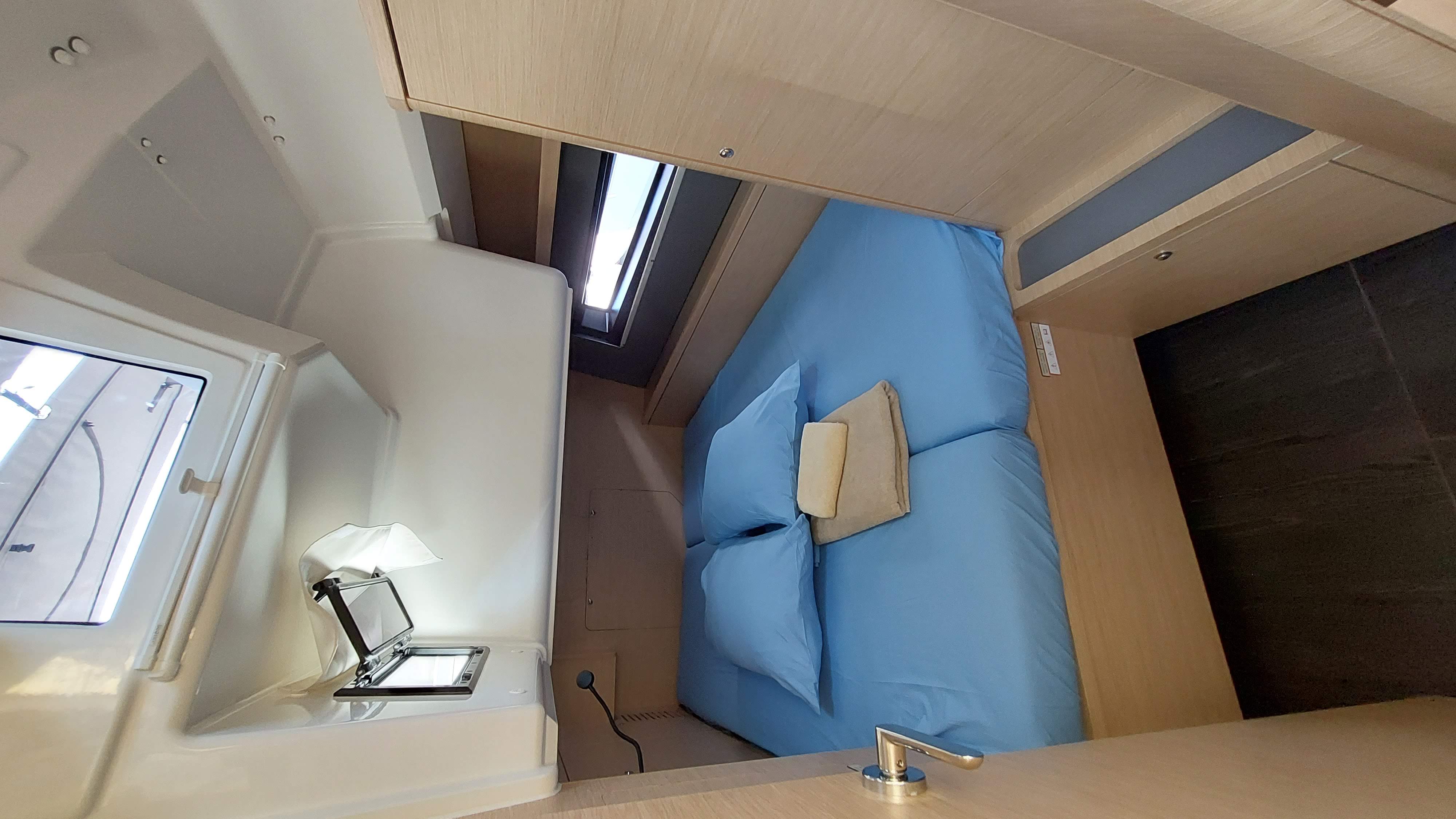 Dufour 41 - 3 cab. — photo 12