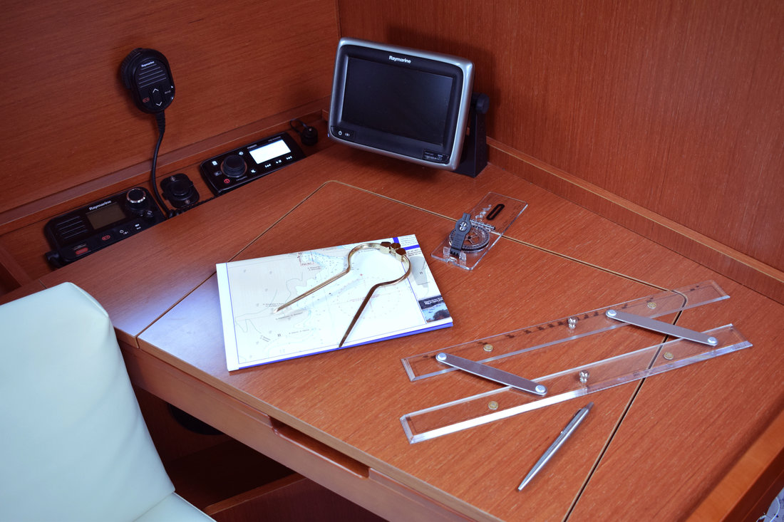 Oceanis 41.1 — photo 10