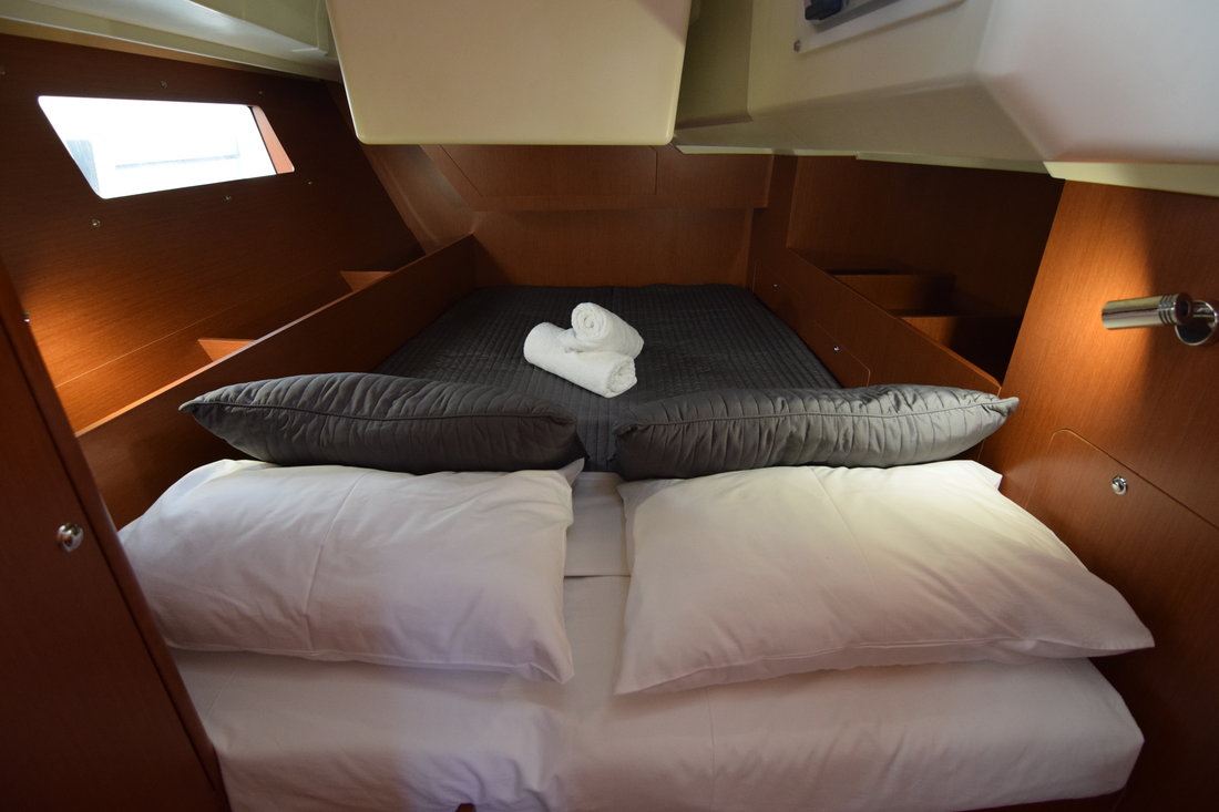Oceanis 41.1 — photo 12