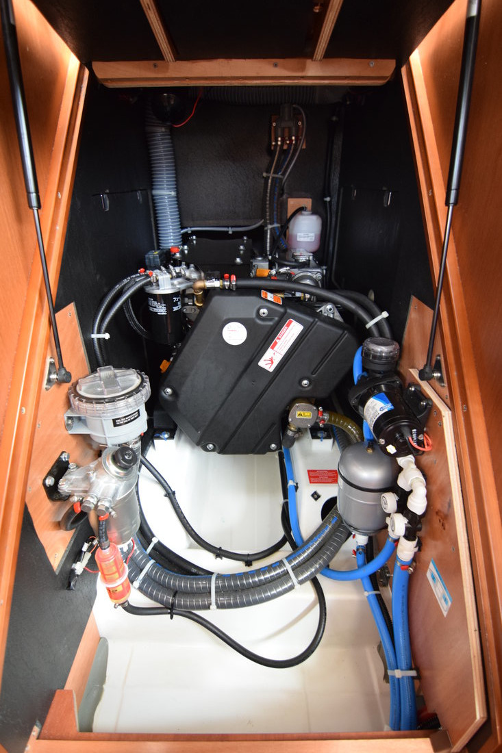 Oceanis 41.1 — photo 16