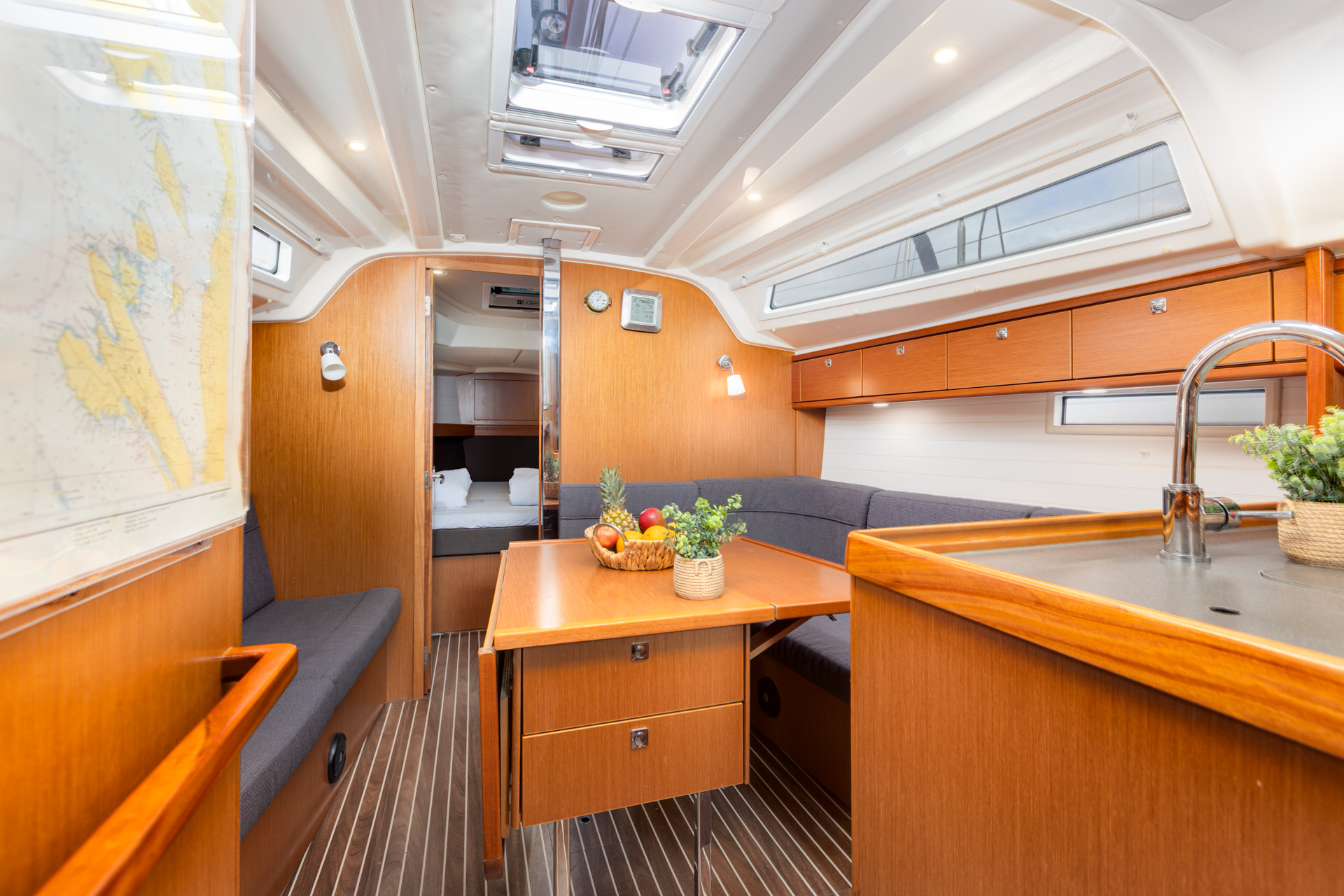 Bavaria Cruiser 37 - 3 cab. — photo 8
