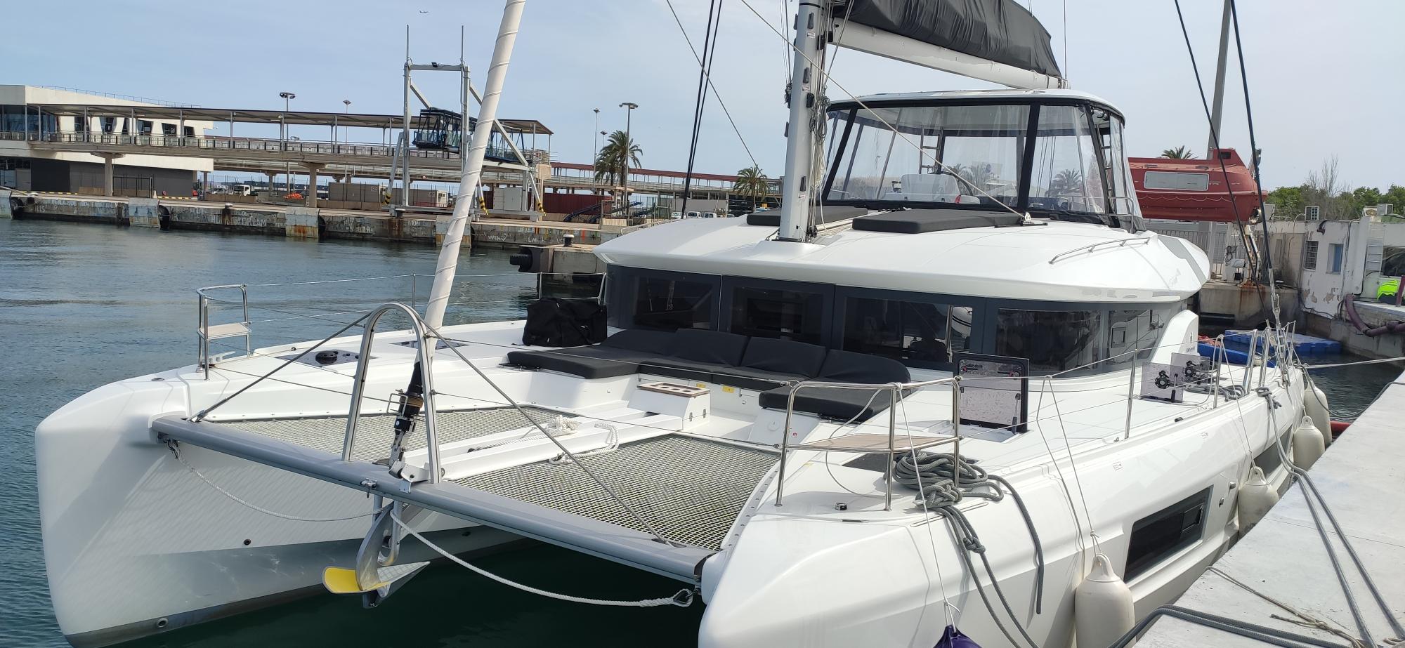 Lagoon 51 - 6 + 1 cab. — photo 13