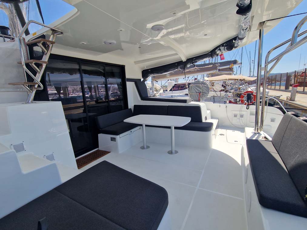 Lagoon 42 - 4 + 2 cab. — photo 26