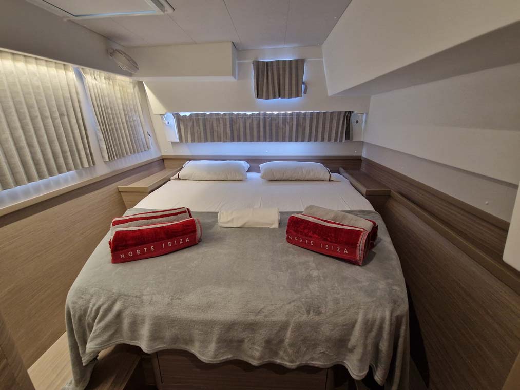 Lagoon 42 - 4 + 2 cab. — photo 10